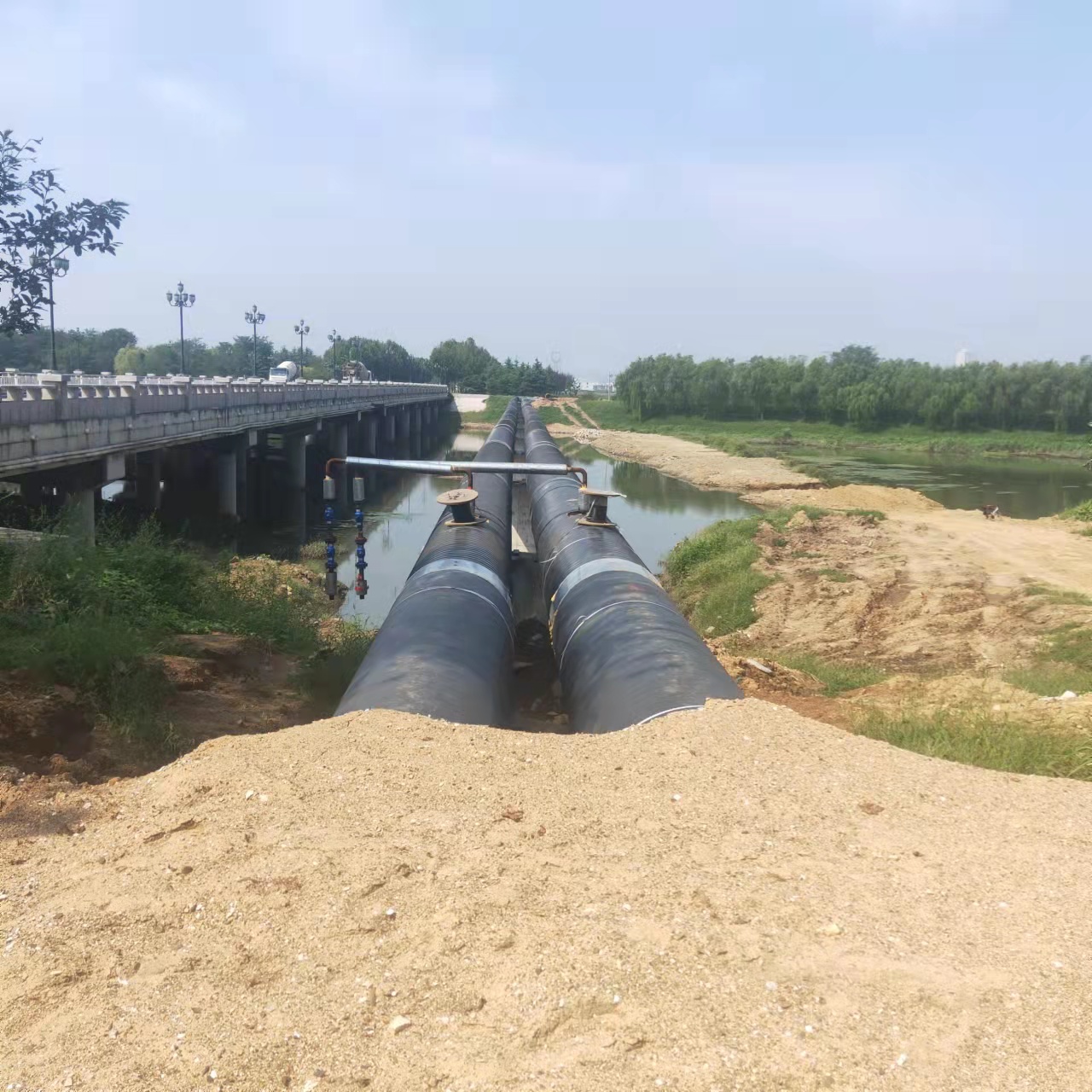 琼中长距离输油管道清洗